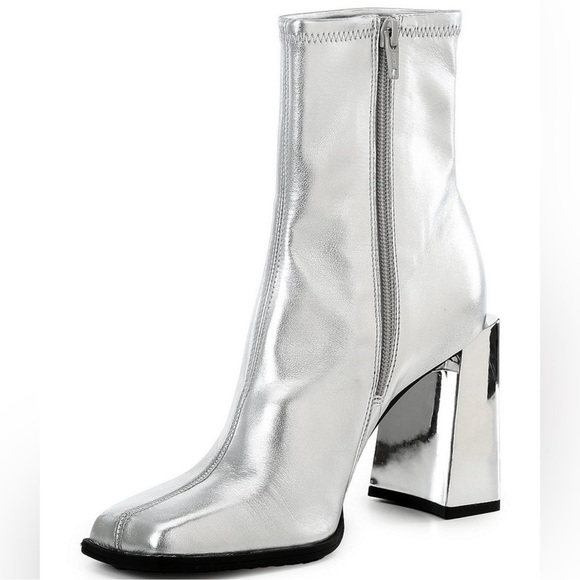 NEW! Border-Line Stretch Silver Metallic Block Heel Booties 🫧 - Picture 5 of 8